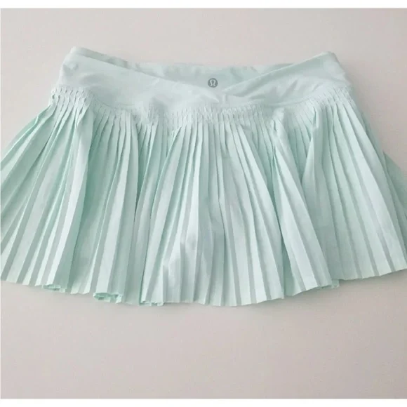 Lululemon Pleat to Street Skort Seafoam Green sz.4, 6 and sz.8